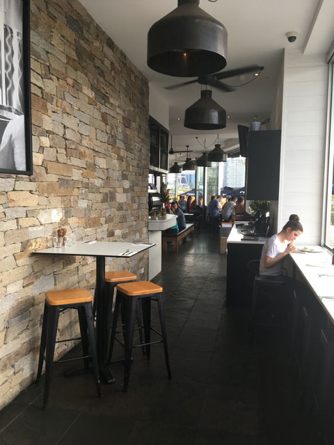 IL MOLO Italian Kitchen & Bar - Click Find 1