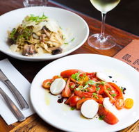 iL MOLO Italian Kitchen  Bar - Click Find