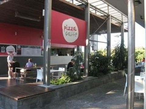 Pizza Caffe - Click Find 0