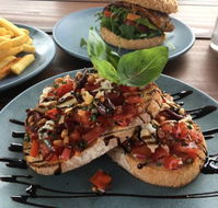 Walton's Pantry - Click Find