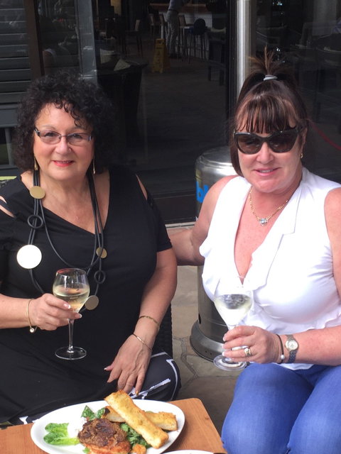 Chapter & Verse Bar And Lounge - Bridge Guide 4