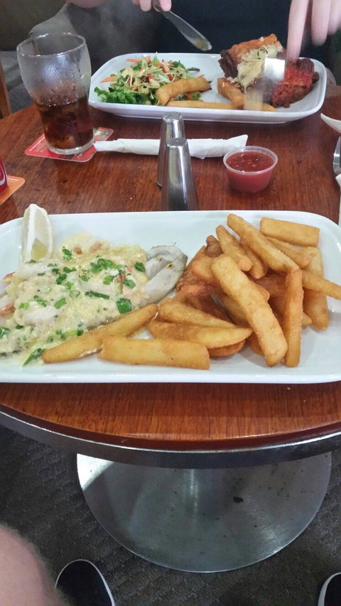 Advancetown Hotel - Click Find 1