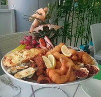 Aqua Cafe On Broadwater - Click Find
