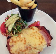 Arundel Tavern - Click Find