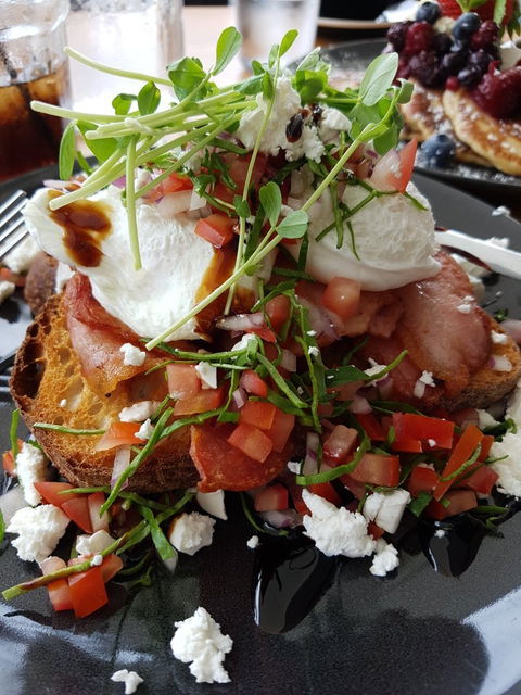 Cafe Gold Coast - Click Find 3
