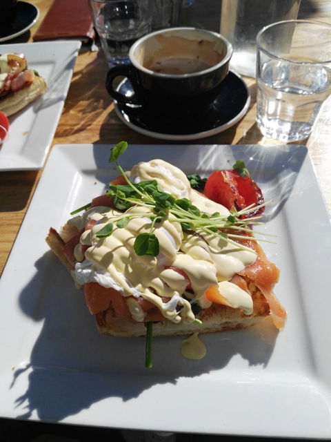 Cafe Gold Coast - Click Find 5