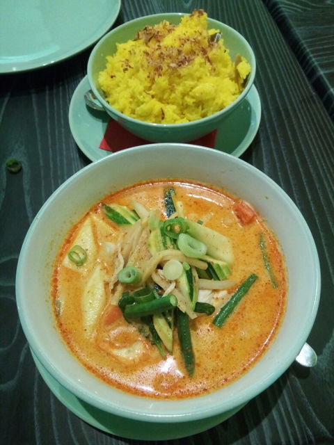 Chilli & Basil Thai Restaurant - Click Find 5