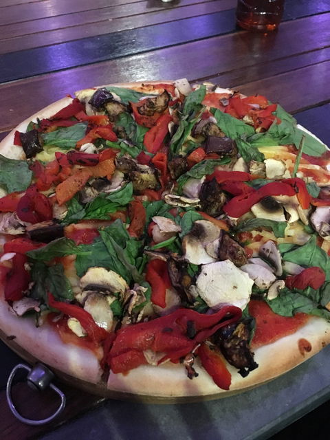 Crust Gourmet Pizza Bar Surfers Paradise - Click Find 3