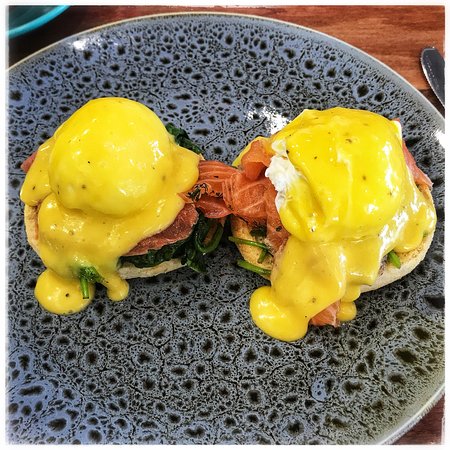 Cut & Grind Cafe - Bet 4u 0
