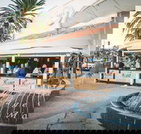 Mano's Restaurant - Click Find