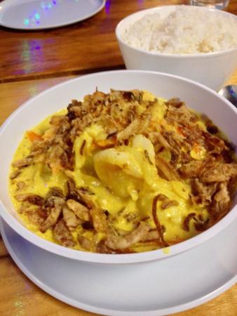 Oz Thai - Lavinia 0