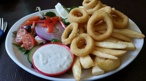 Polly's Country Kitchen - Click Find 0