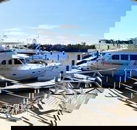 Quarterdeck Kitchen  Bar - Click Find