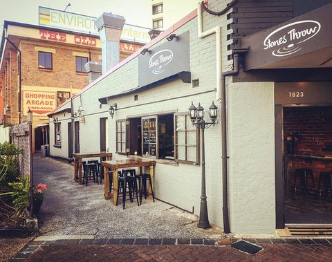 Stones Throw - Bridge Guide 0