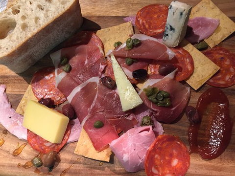 The Avenue - Bridge Guide 0