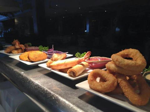 The Terrace Thai Waterfront - Click Find 0