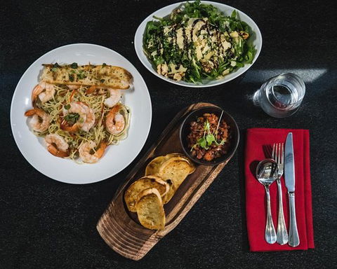 Trattoria Amici - Click Find 0