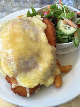 Boardwalk Restaurant And Bar - Bet 4u 0
