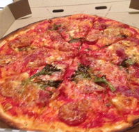 Capri pizza - Click Find