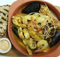 Linga Longa International Restaurant - Click Find