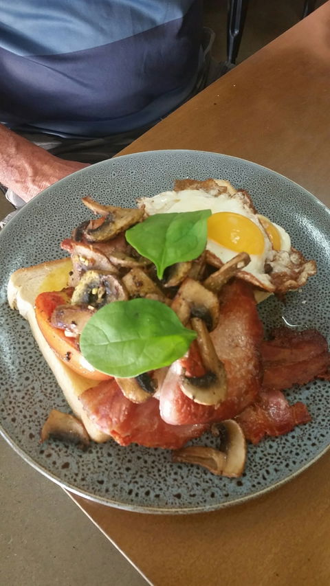 Clint Bradley's Cafe` - Lawyer Find 5