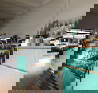 Mingle Cafe - Bet 4u