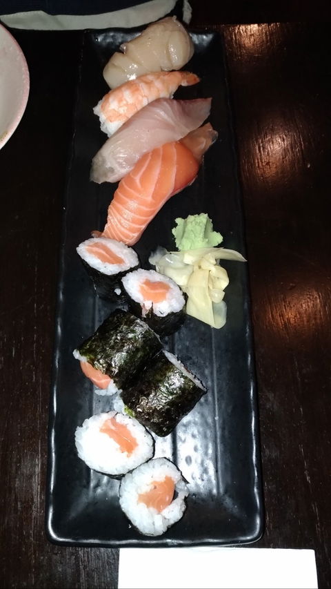 Sakana Sushi Bar And Restaurant - Bet 4u 1
