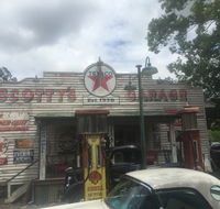 The Barn and Scotty's Garage - Bridge Guide