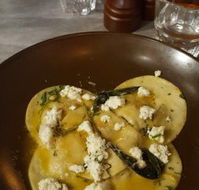 Manny's Italian - Click Find