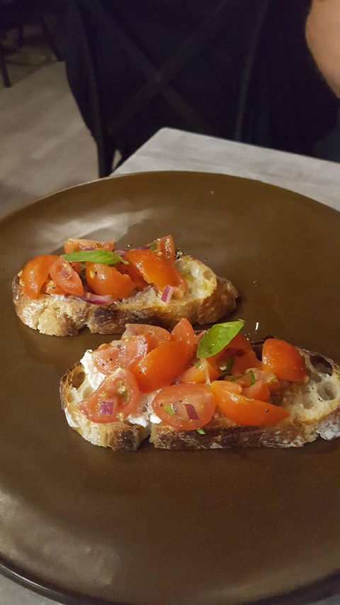 Manny's Italian - DBD 4