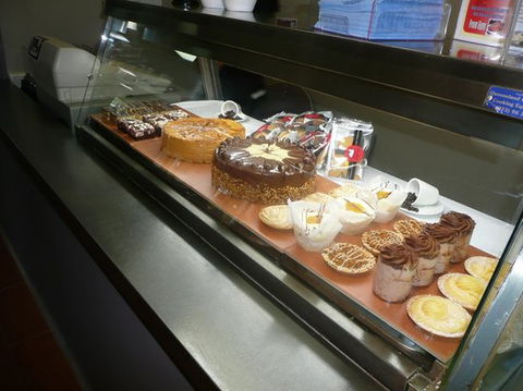 Redland Bay Golf Club's Caddy Shack - Click Find 0