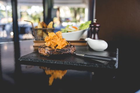 Three Bar And Grill - DBD 0