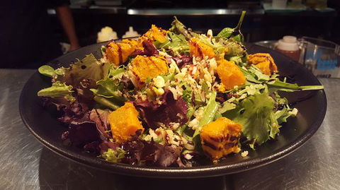 Beach House Bar & Grill - Click Find 0