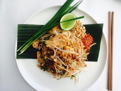 Copper Spoon Thai Restaurant And Bar - Click Find 0