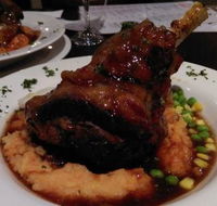 Shauns Tavern - Click Find