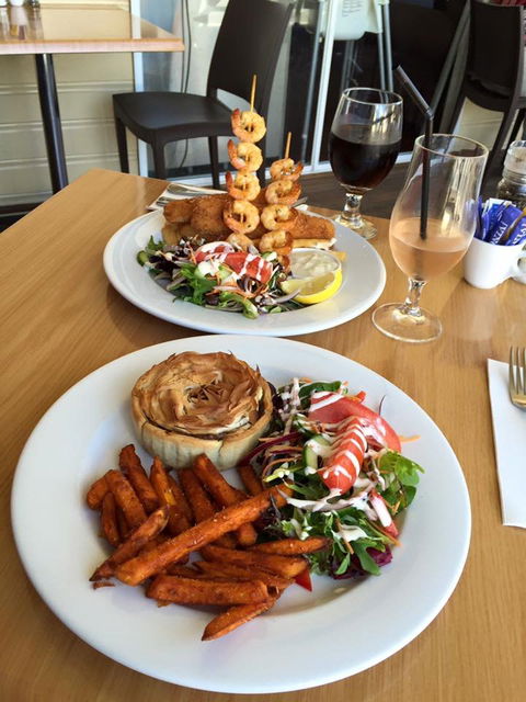 Terah's Restaurant - Bridge Guide 4