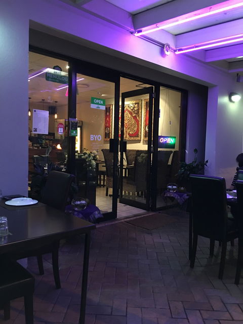 Thai Sangtian Restaurant - Bet 4u 3
