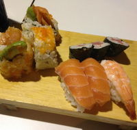 Tsuru Sushi Cafe - Bridge Guide