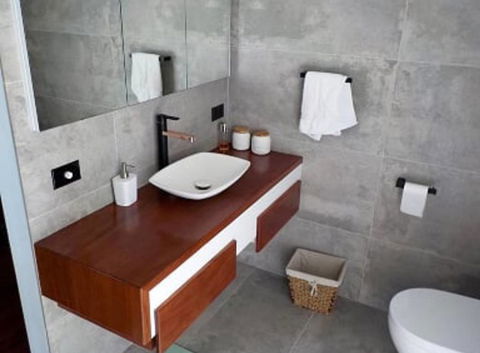 Headland Building Woolgoolga - Click Find 1