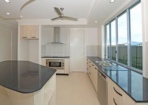 Classique Kitchen Designs - Lavinia 6