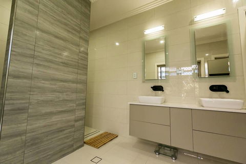 J & L Quality Builders - Click Find 4