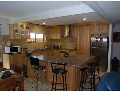 Johnny G’s Custom Cabinets - Click Find 1