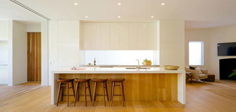 Solid Kitchens `n’ Cabinets - Bet 4u 0