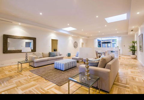 RKW Constructions - Click Find 1