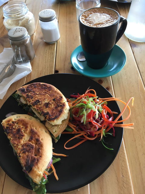 Cafe Yorkeys - Click Find 3