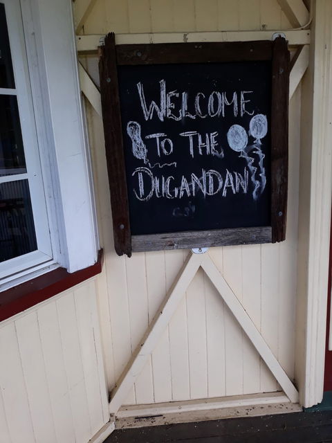 Dugandan Hotel - Click Find 5