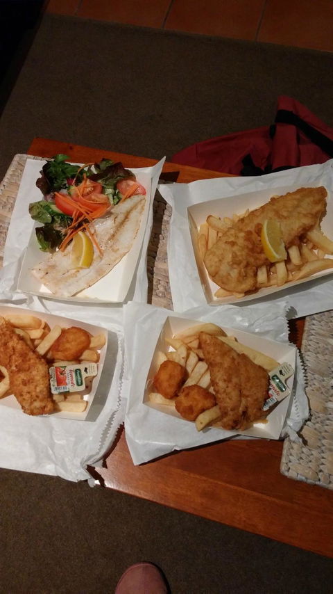 Frying Fish Cafe - Click Find 3