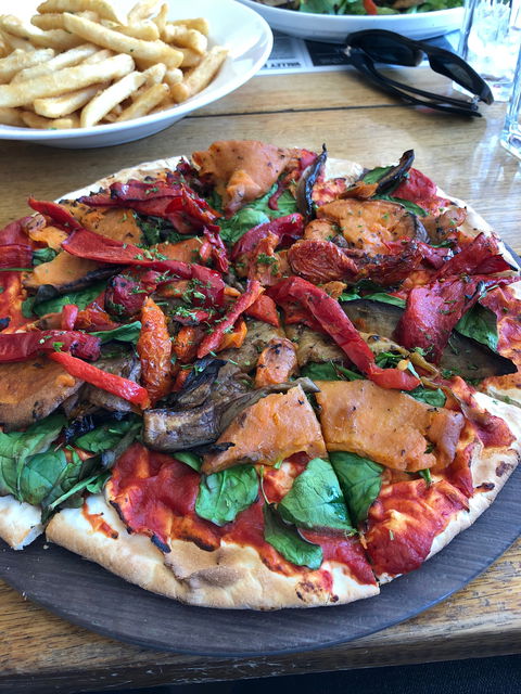 Porters Plainland Hotel - Click Find 4