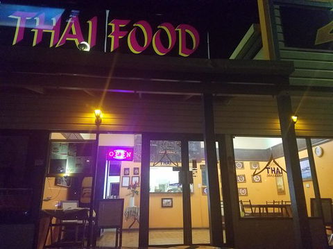 Redlynch Thai Takeaway - Click Find 0