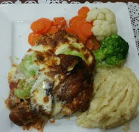 Simons Tavern Restaurant - Click Find